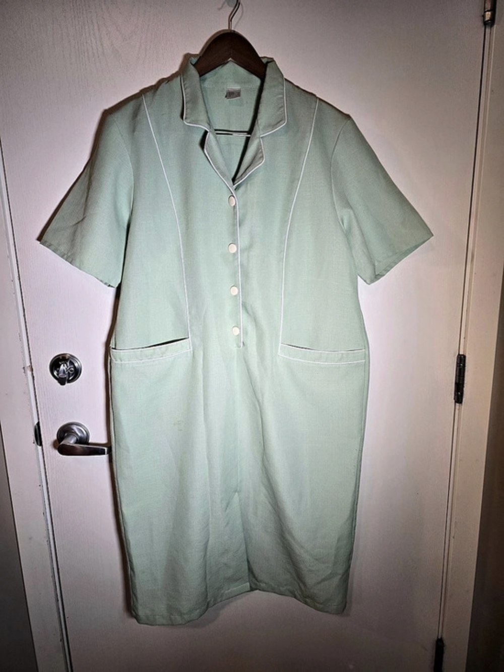 Nurses Green & Pink Midi Dress Size 46 from France.
